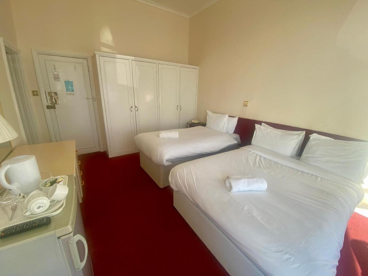 Hotel Oyo Diamond 3*