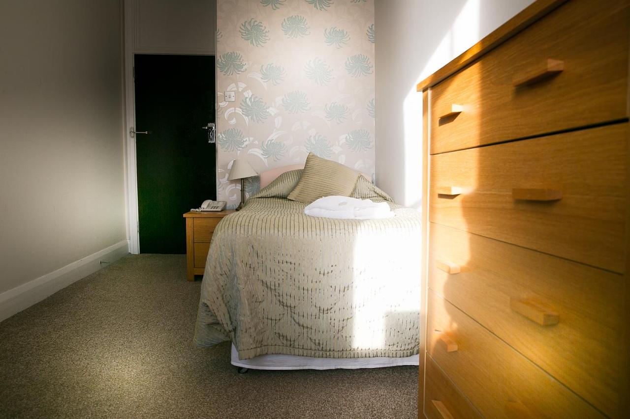 The Cumberland Hotel 3*