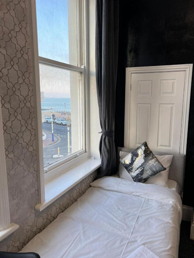 Oyo Marine Parade Hotel, Pier Hotel Eastbourne