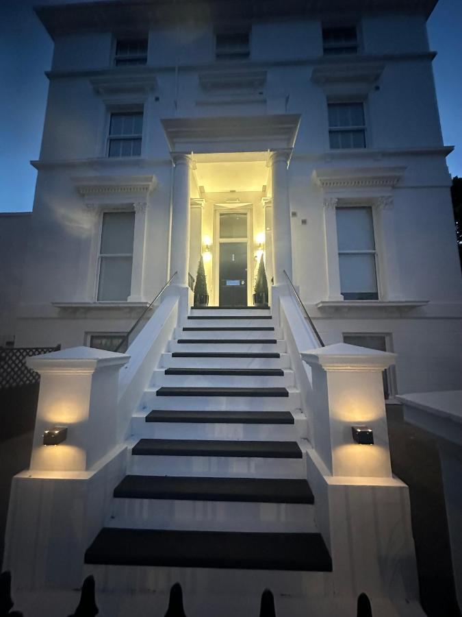Boutique Nights Aparthotel