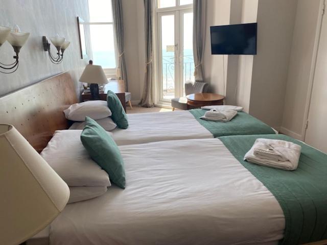 The Cumberland Hotel 3*