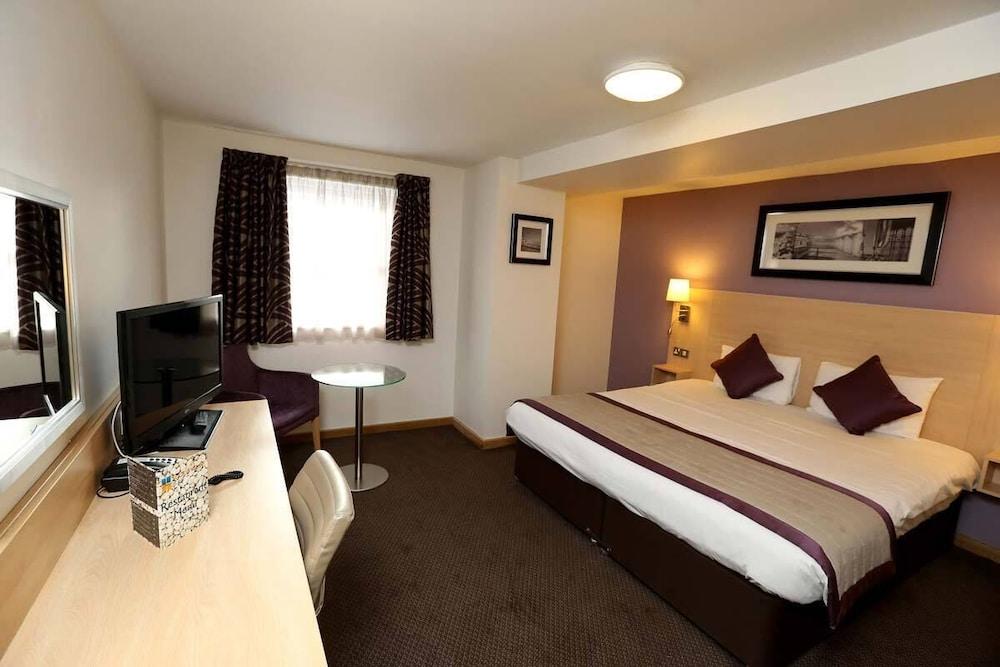 Shore View Hotel 3*