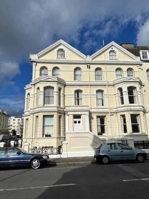Appletree * Eastbourne