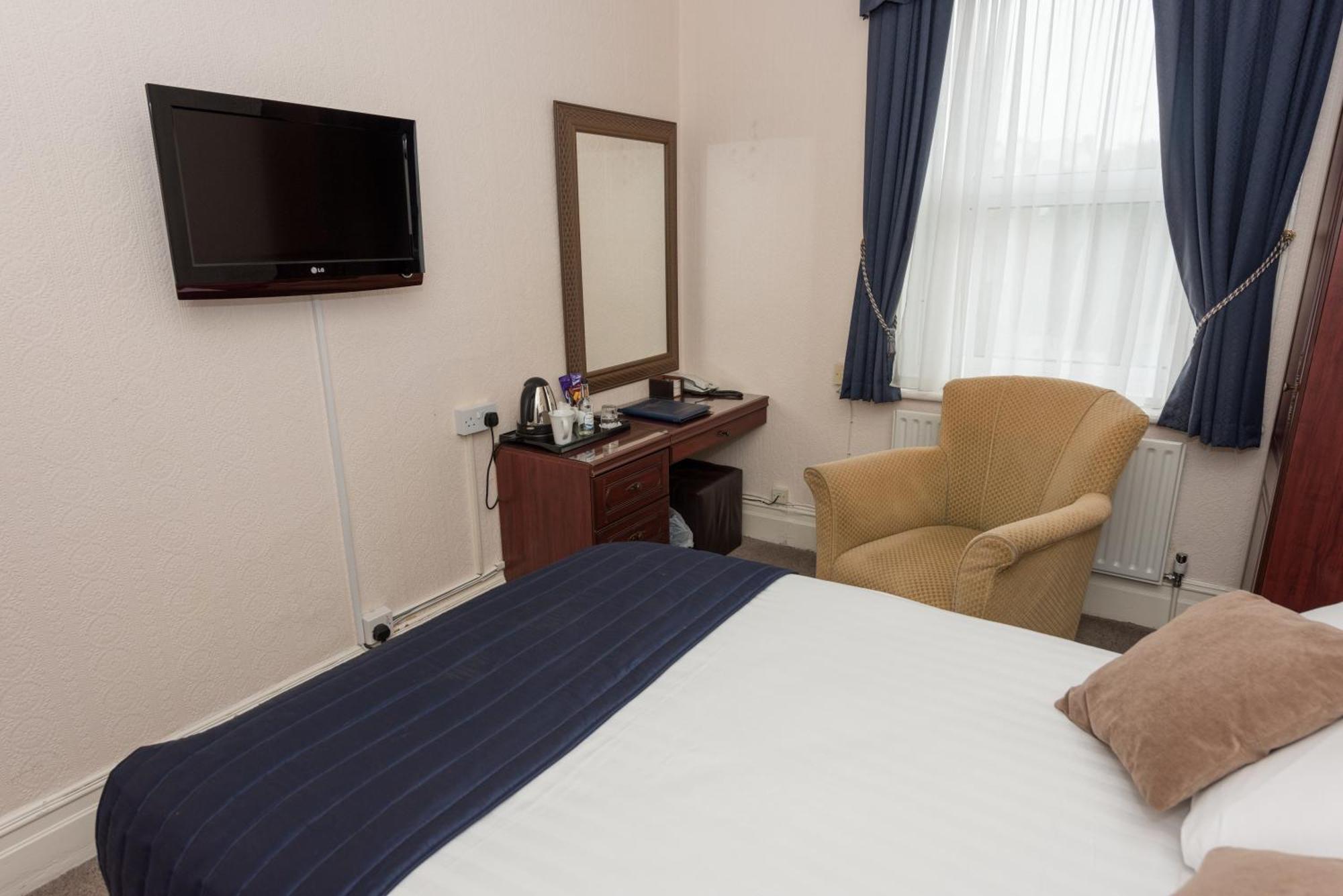 Devonshire Park Hotel 3*