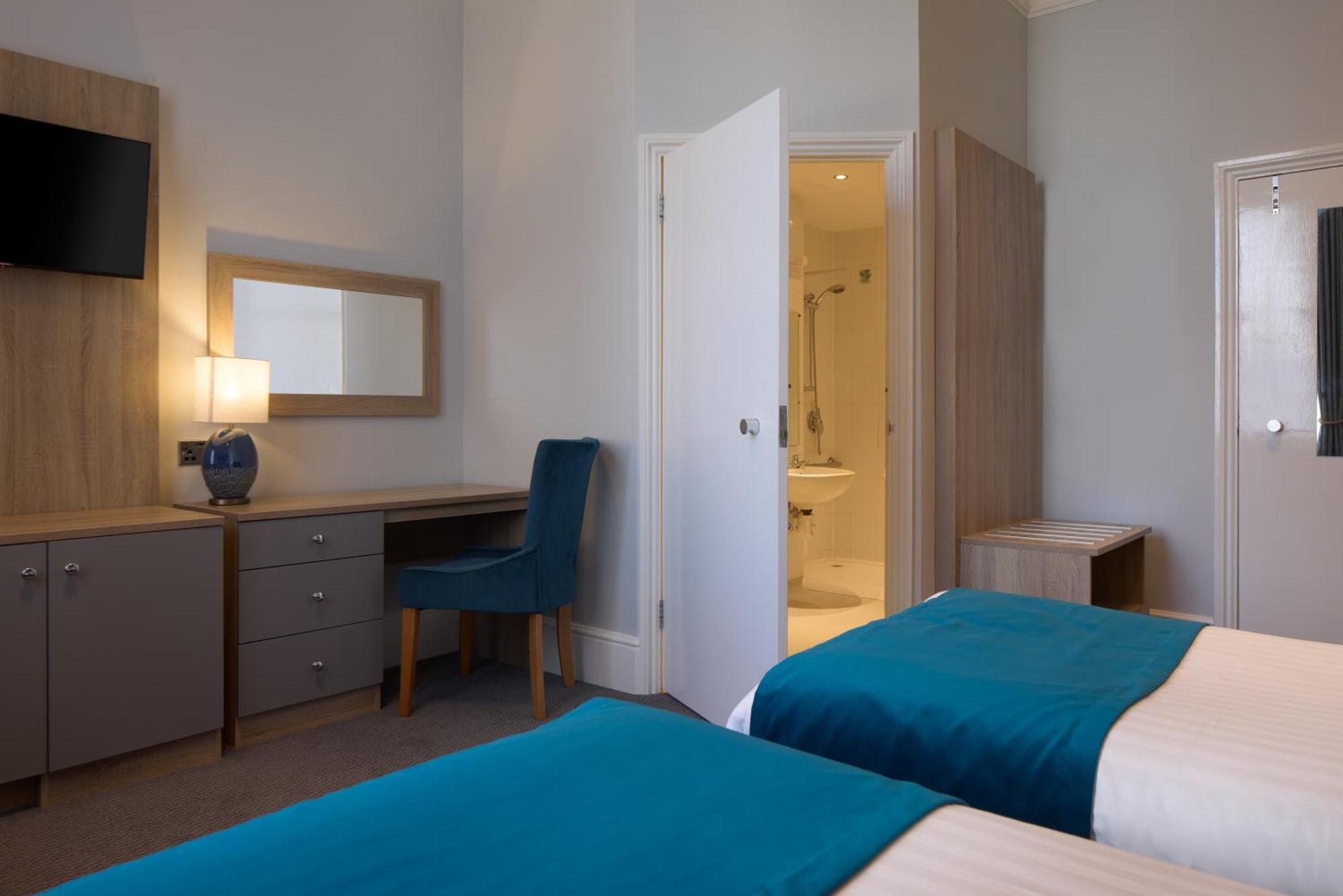The Lansdowne, 4* Eastbourne