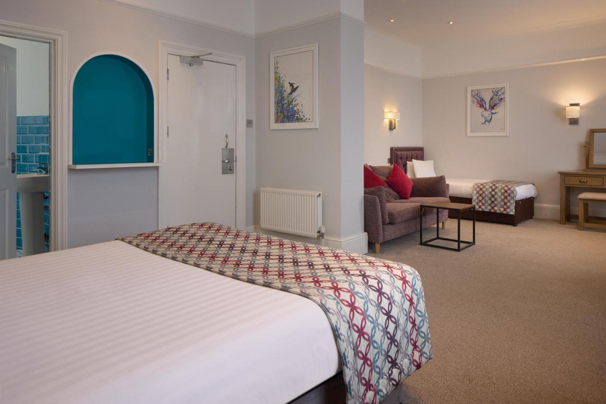 The Lansdowne, Hotel 4*