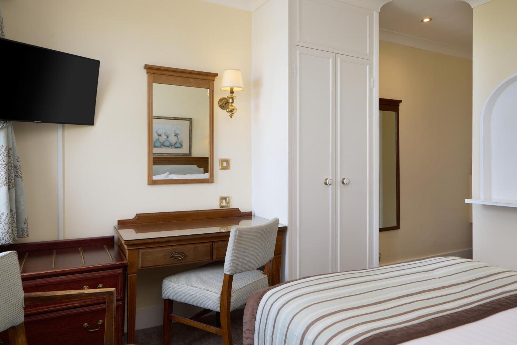 Hotel The Lansdowne,