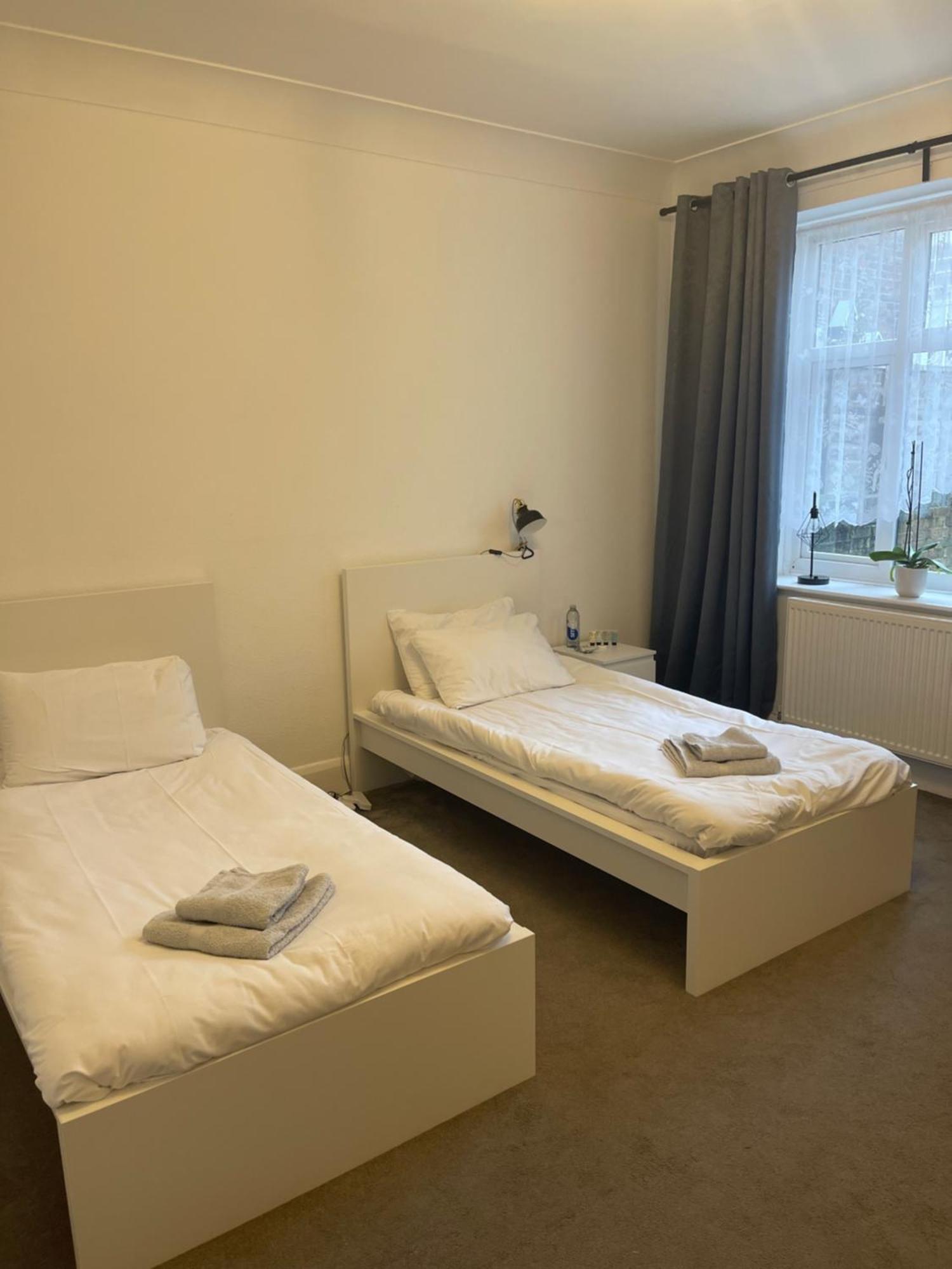 2 Bedroom Ground Floor Town Centre Apartment