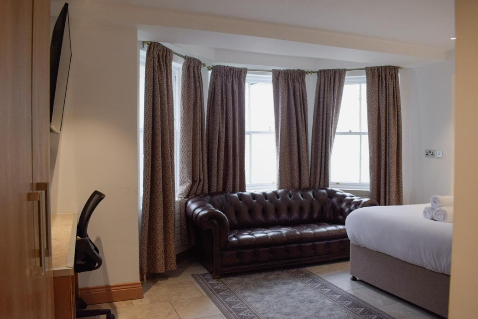 Osborne Aparthotel *