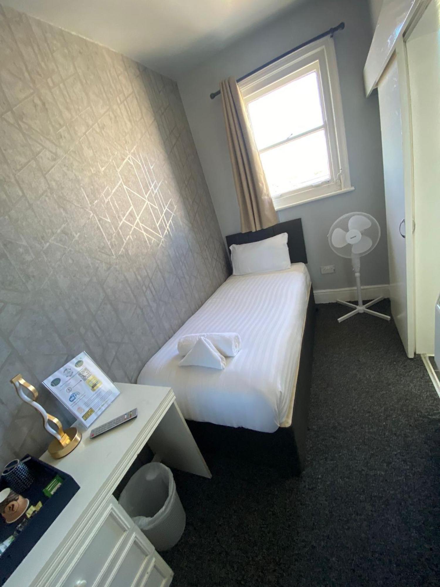 Hotel Oyo Marine Parade Hotel, Pier Eastbourne