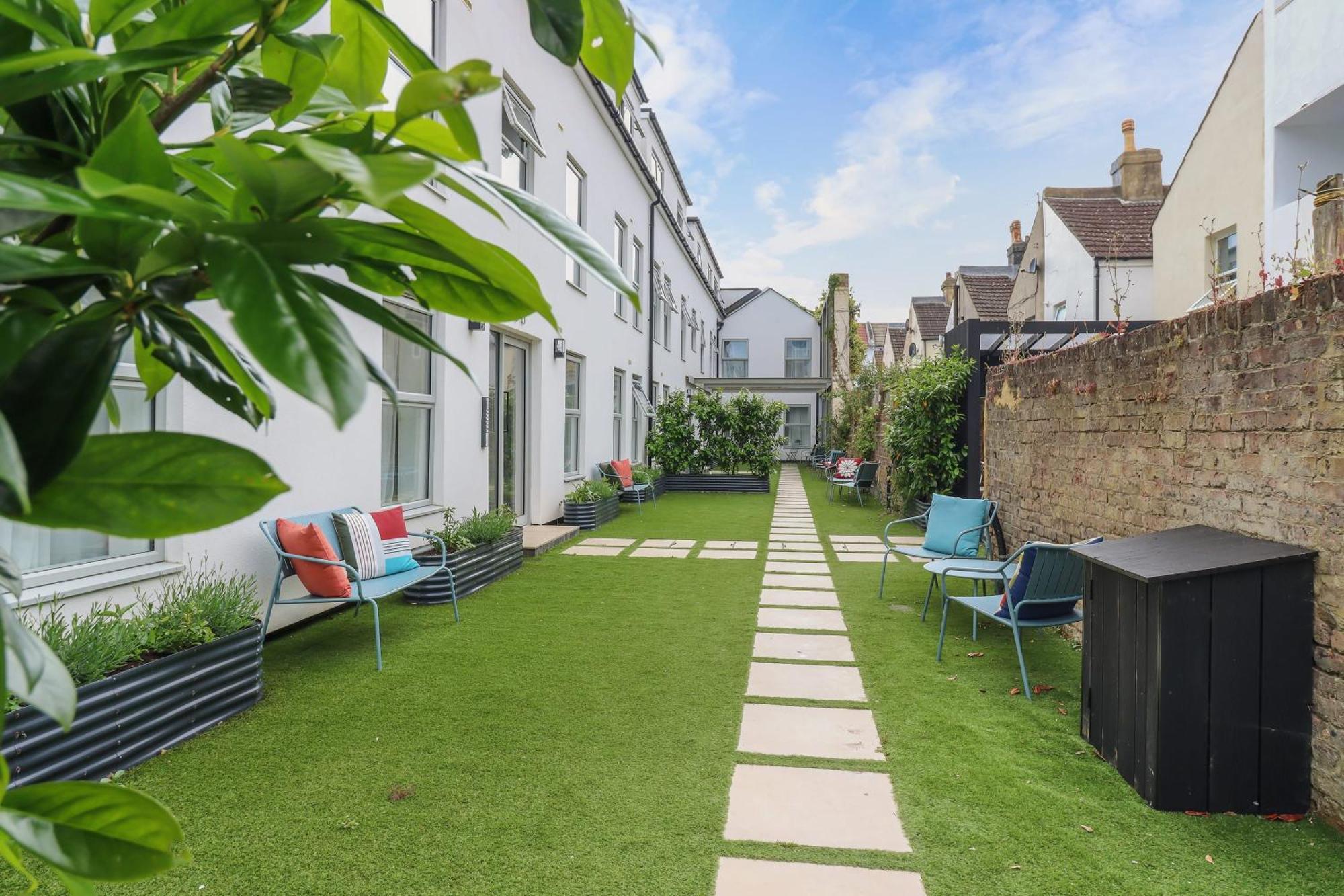Seaside Serenity Modern Close To Beach * Eastbourne