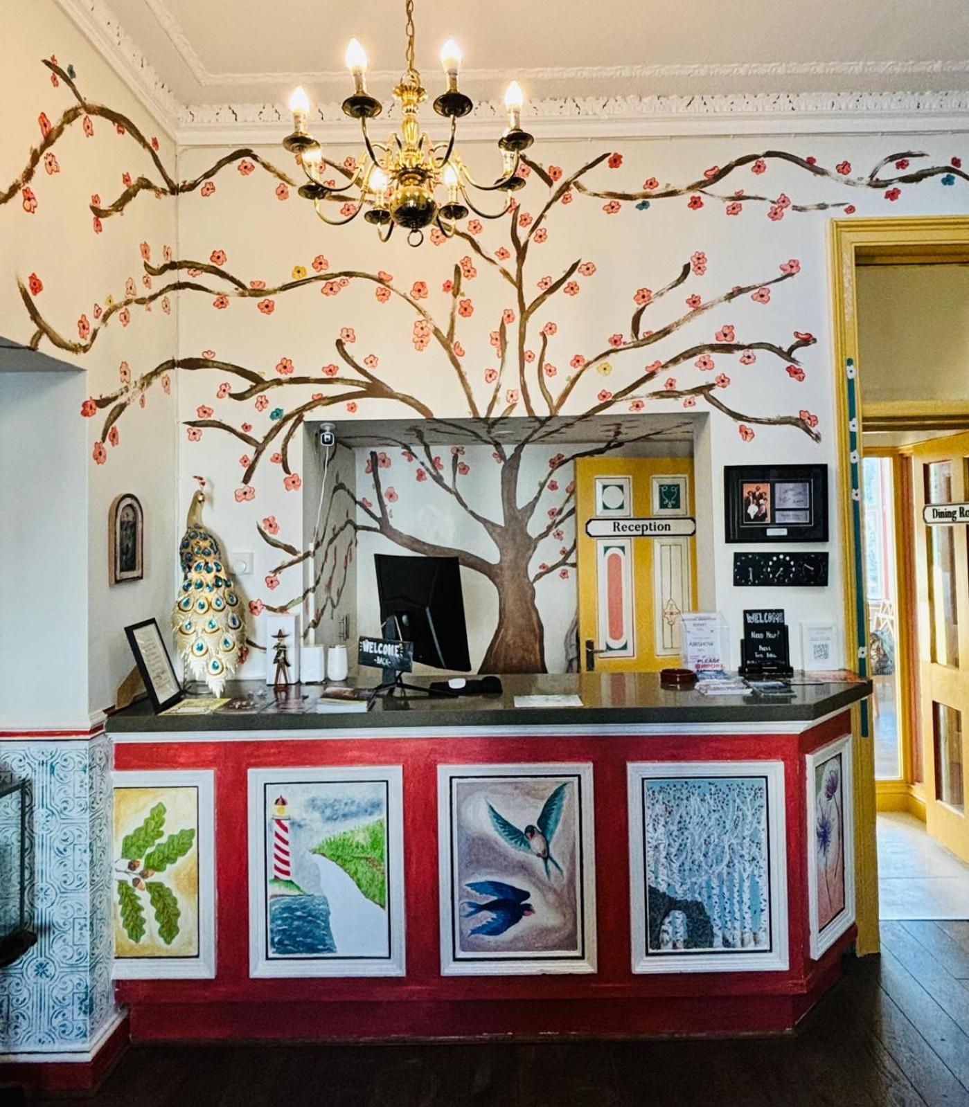 Bed & Breakfast The Sheldon - Free Private Parking 4*
