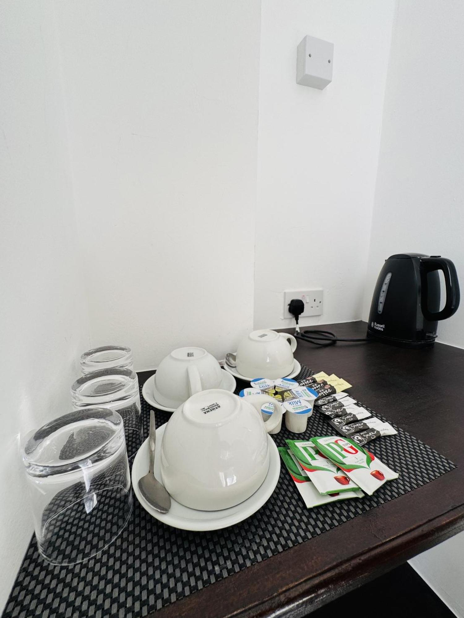 Carlton Court 3* Eastbourne