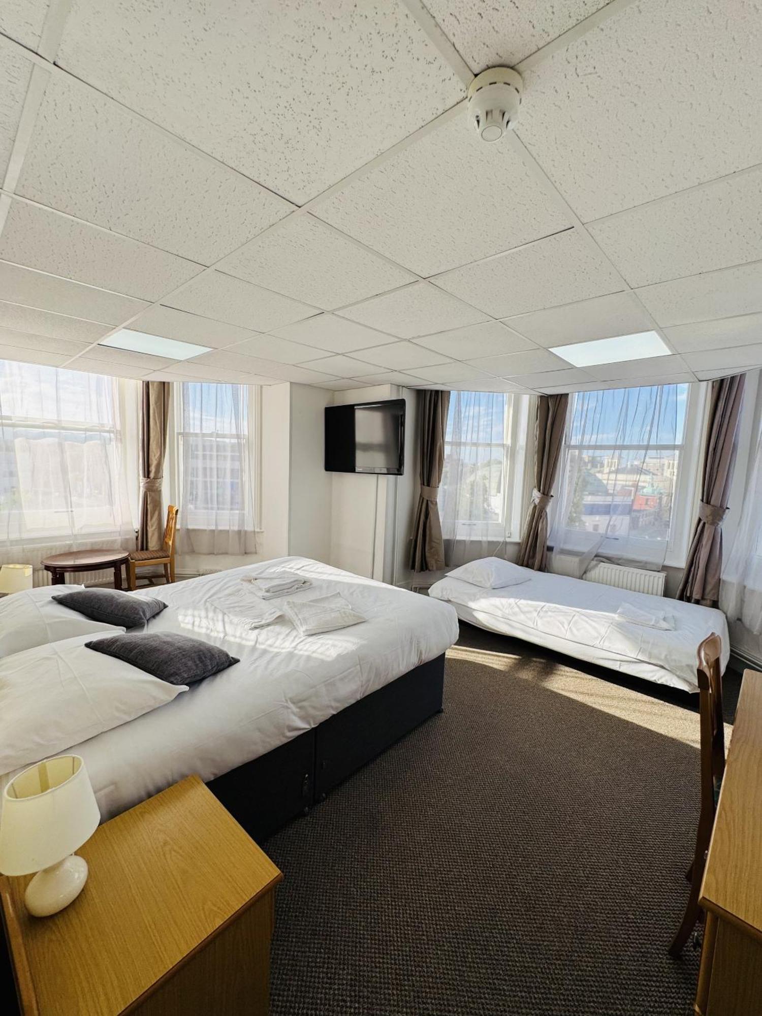 Carlton Court Hotel Eastbourne