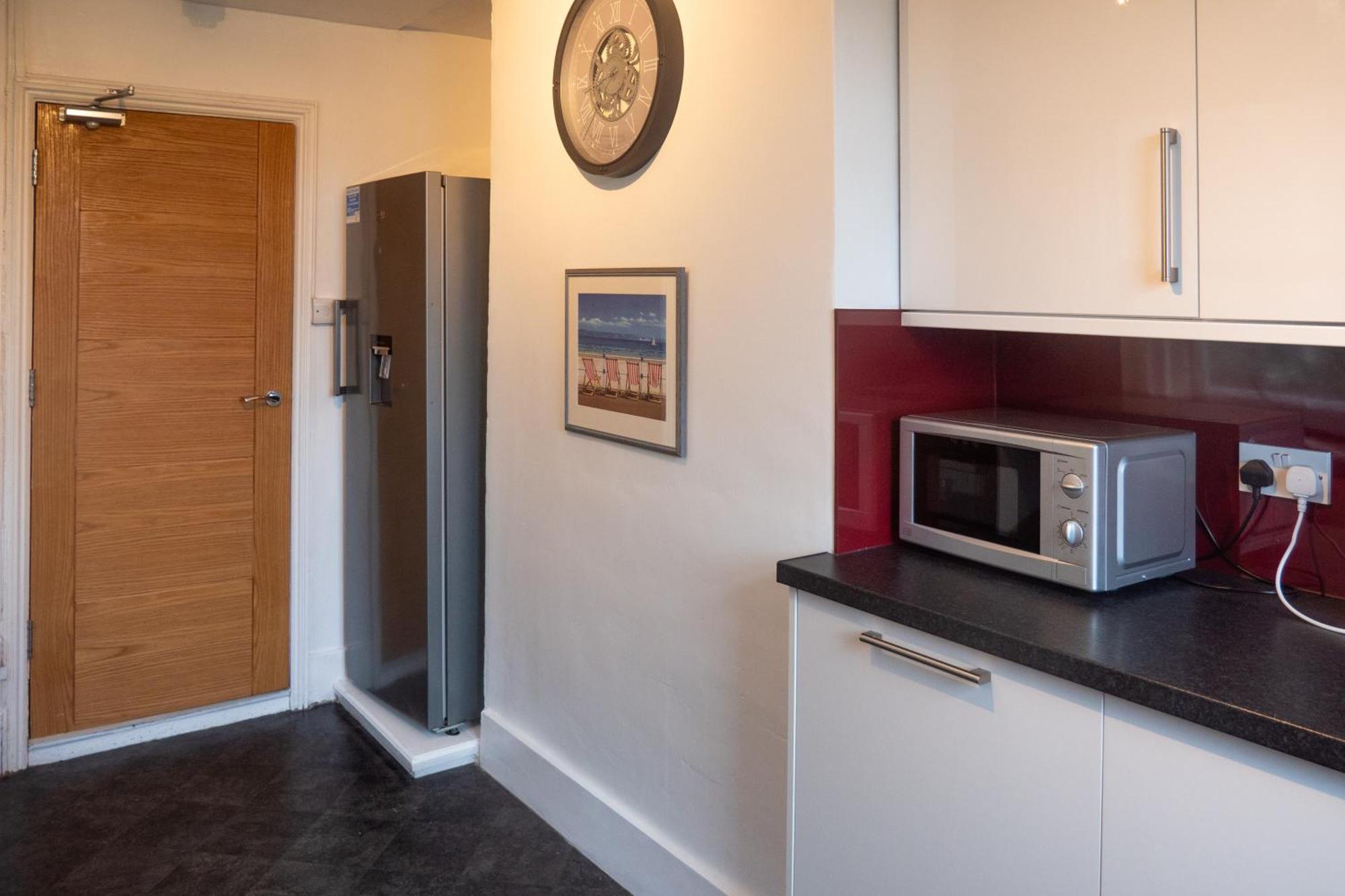 Entire 5 Bedroom Comfortable House In Eastbourne