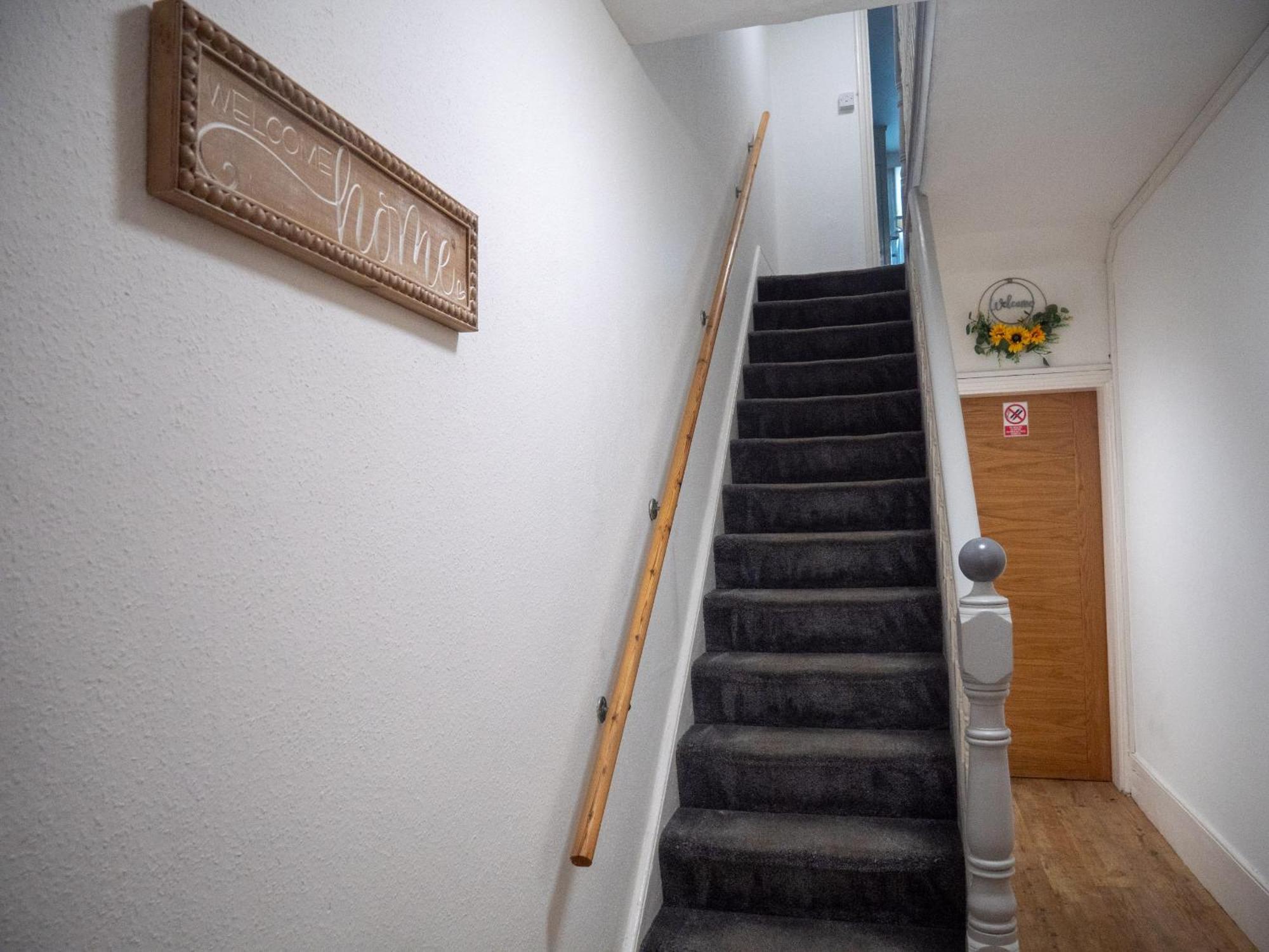 Holiday home Entire 5 Bedroom Comfortable House In