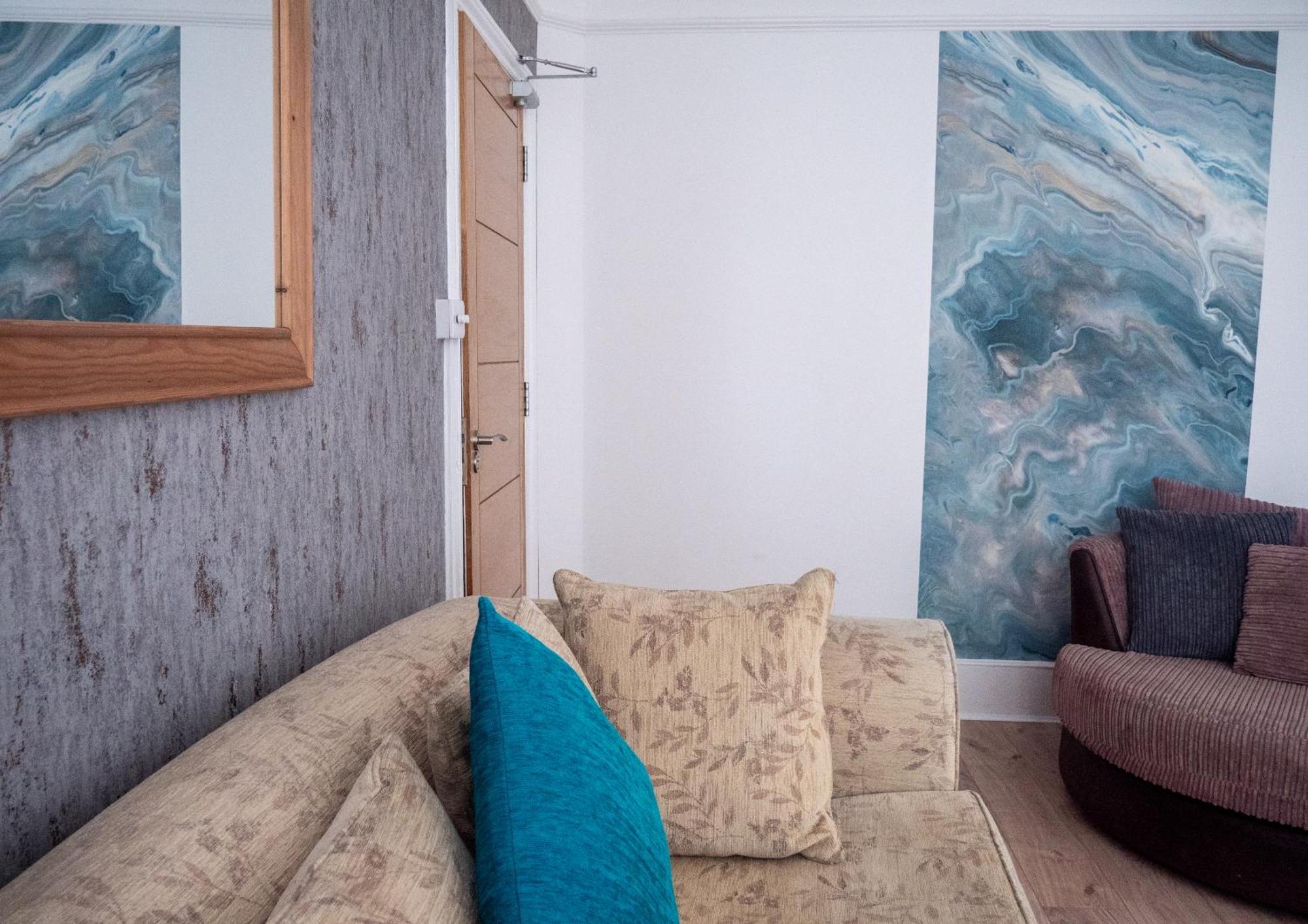 Holiday home Entire 5 Bedroom Comfortable House In *