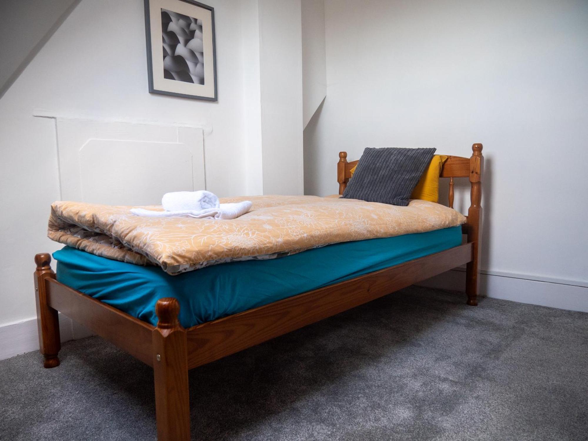 Holiday home Entire 5 Bedroom Comfortable House In