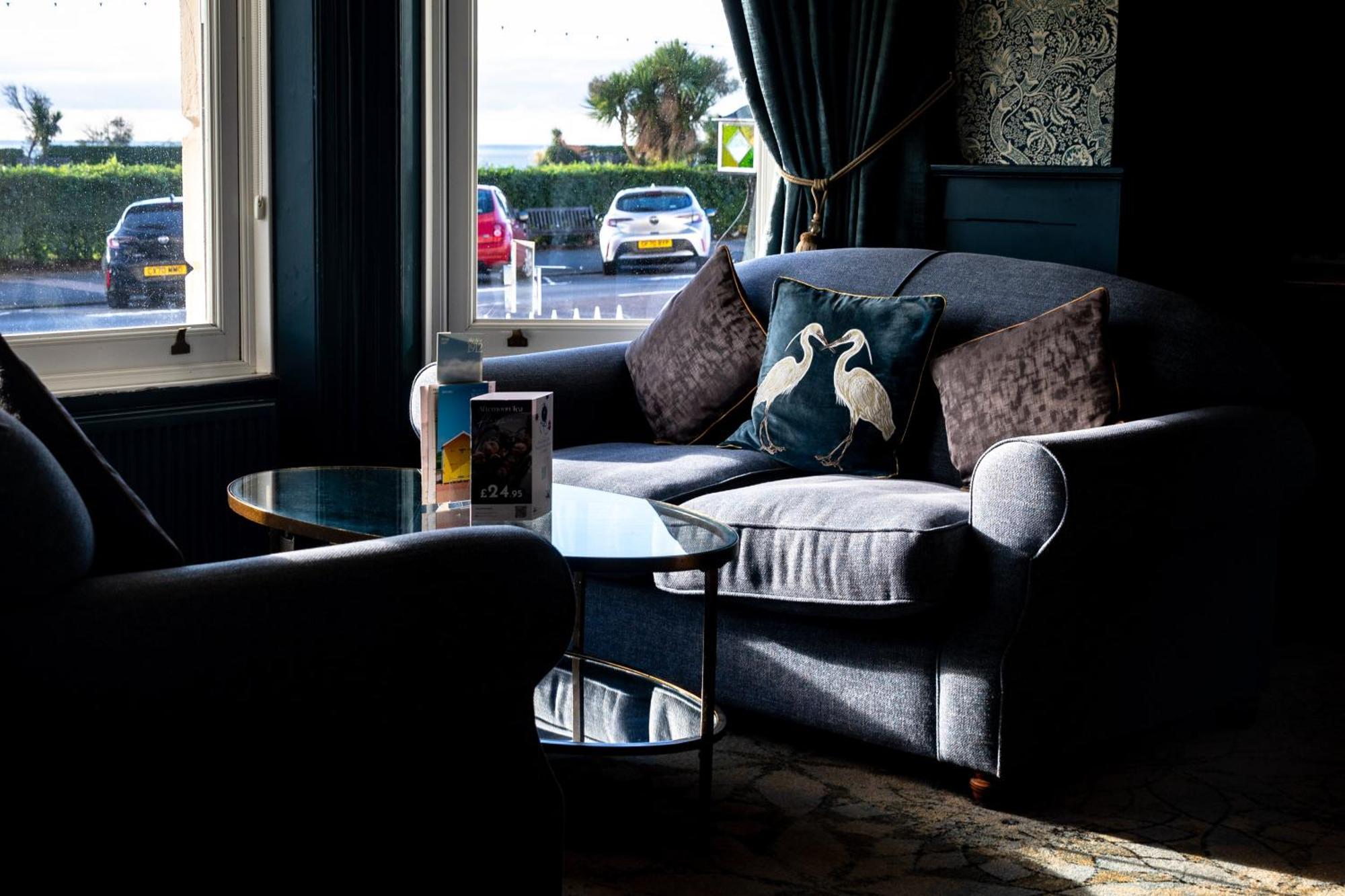 The Lansdowne, Hotel