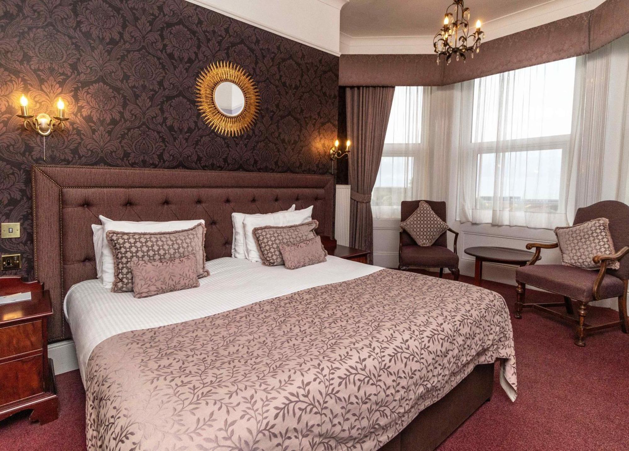 The Lansdowne, Hotel 4*