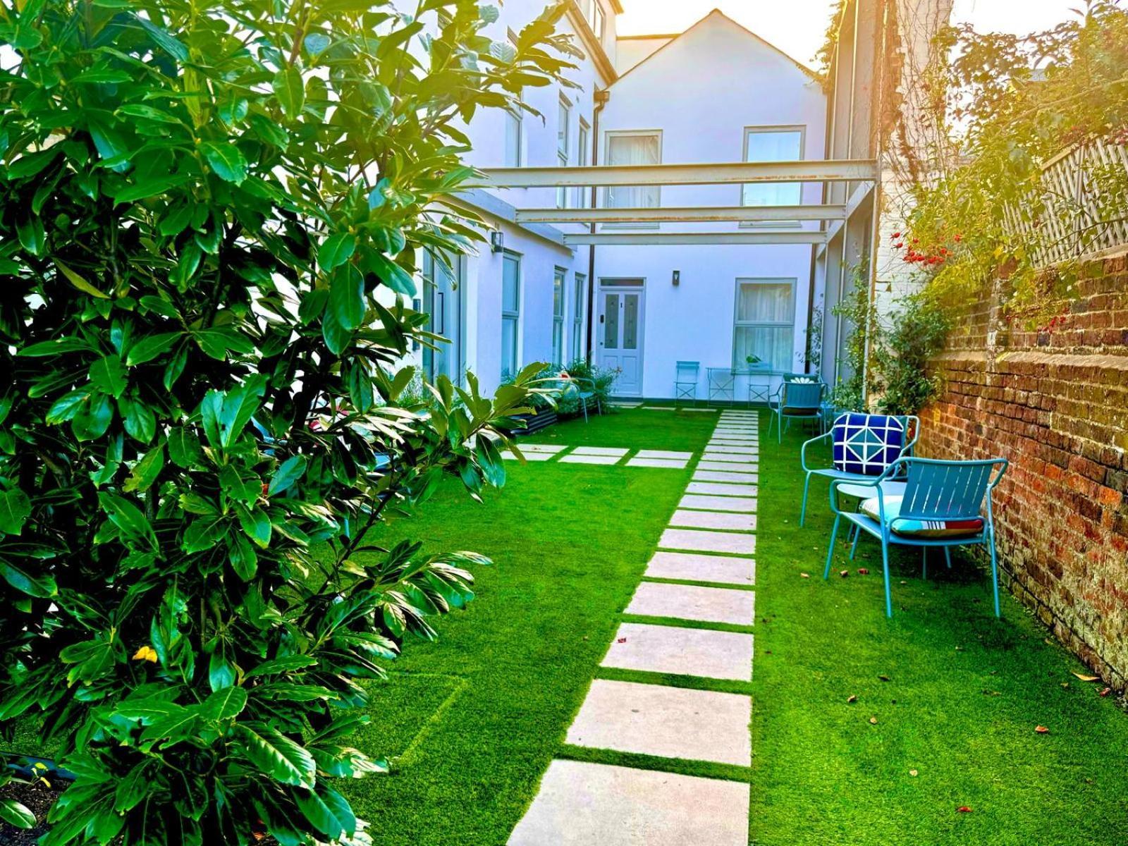 Modern 1bed Seaside Apartments, Walk To Beach,town,train - Gateway - Short And Long *