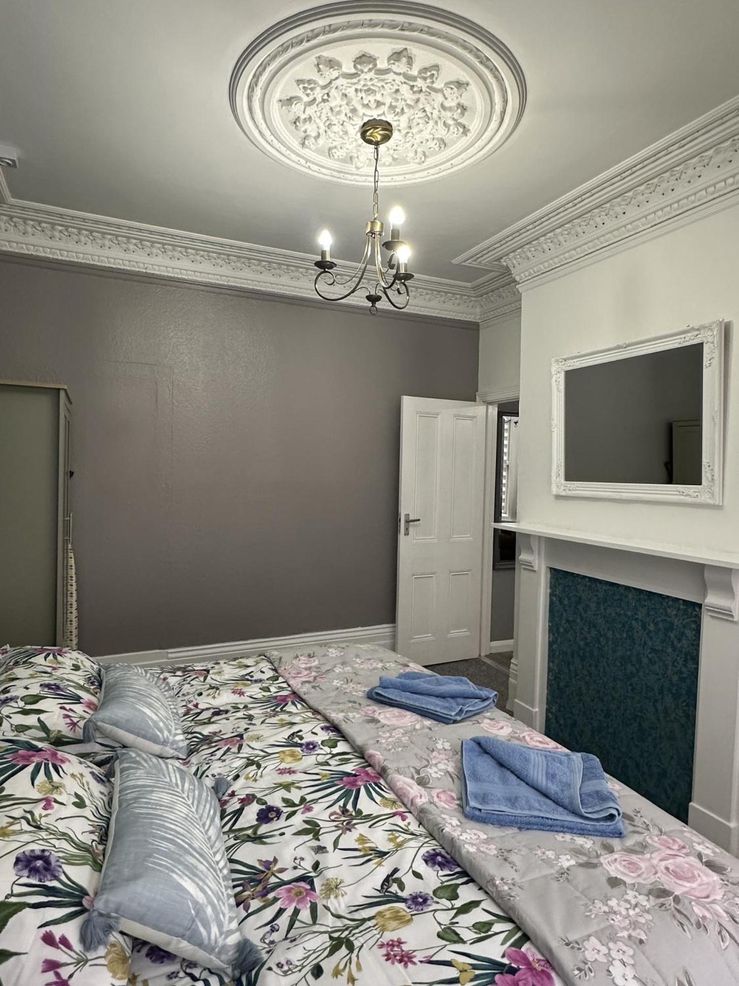 Penhale Flats Apartment