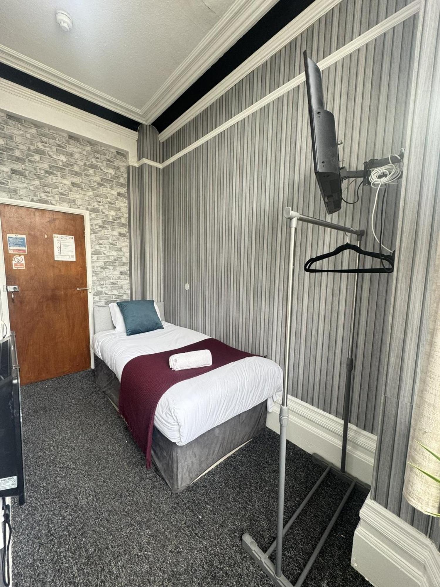 Hotel Marine Parade