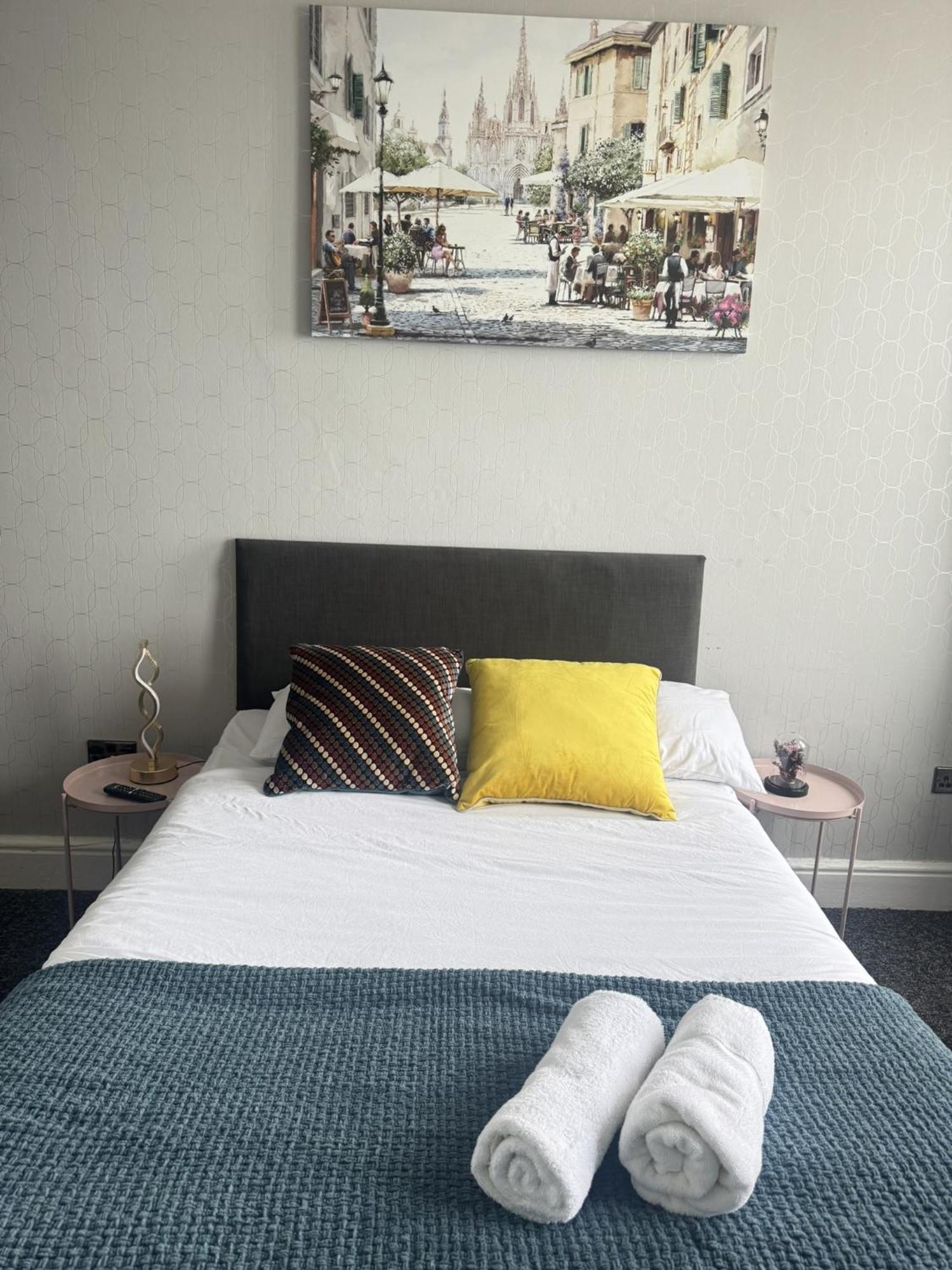 Marine Parade Hotel *