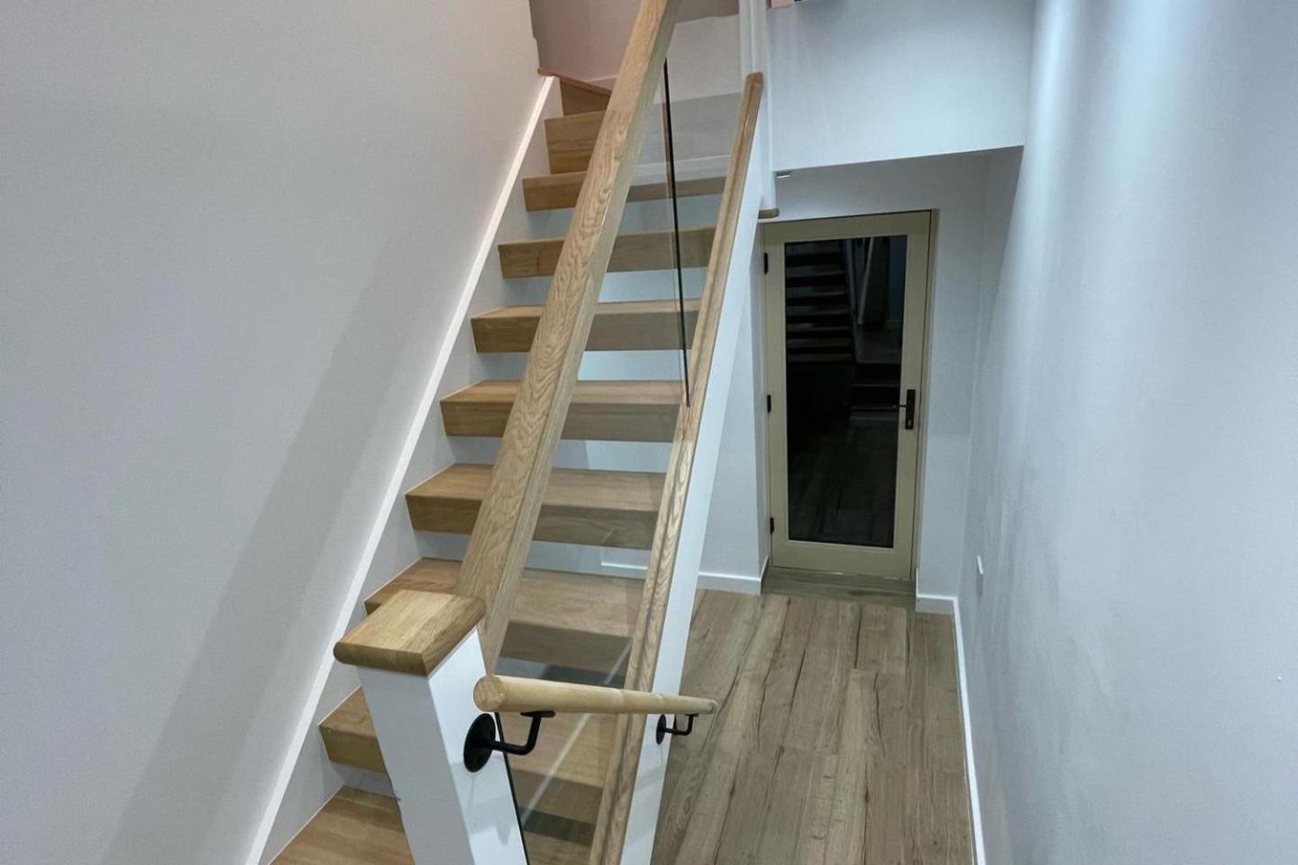 1 Bed-sleeps 3-patio-2 Min To Eastbourne