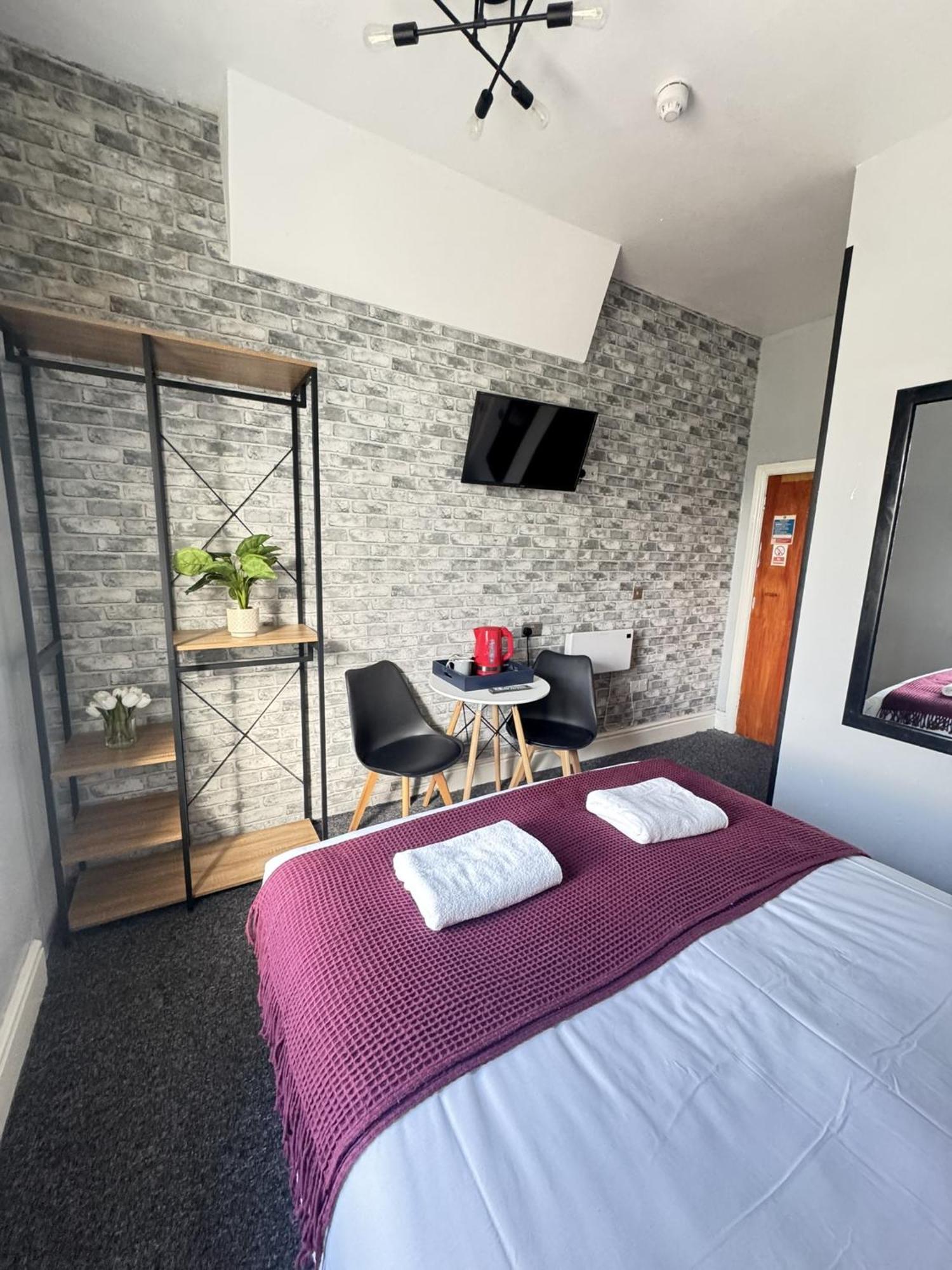 Hotel Marine Parade