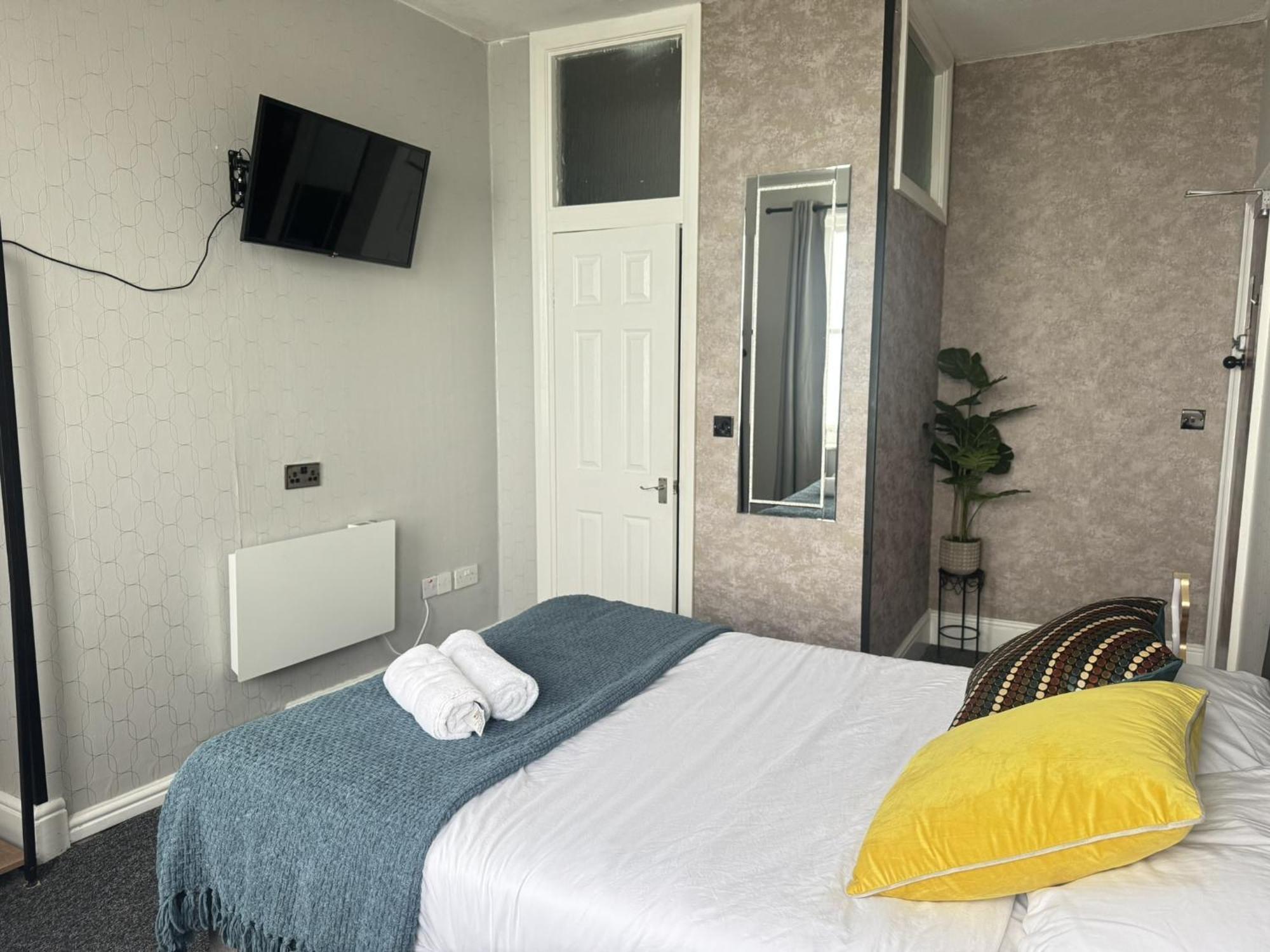 Hotel Marine Parade