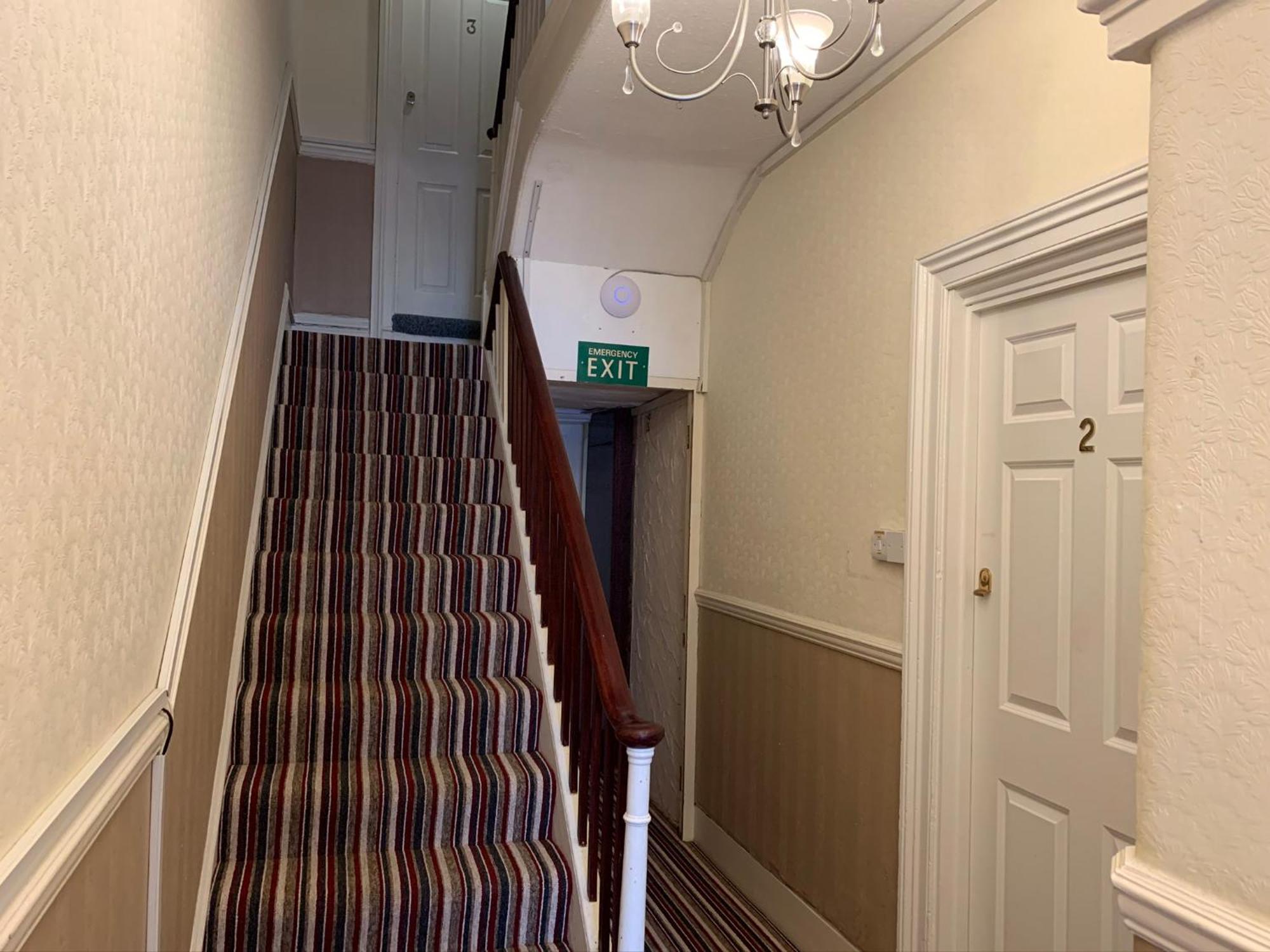 Sterling Hotel 2*