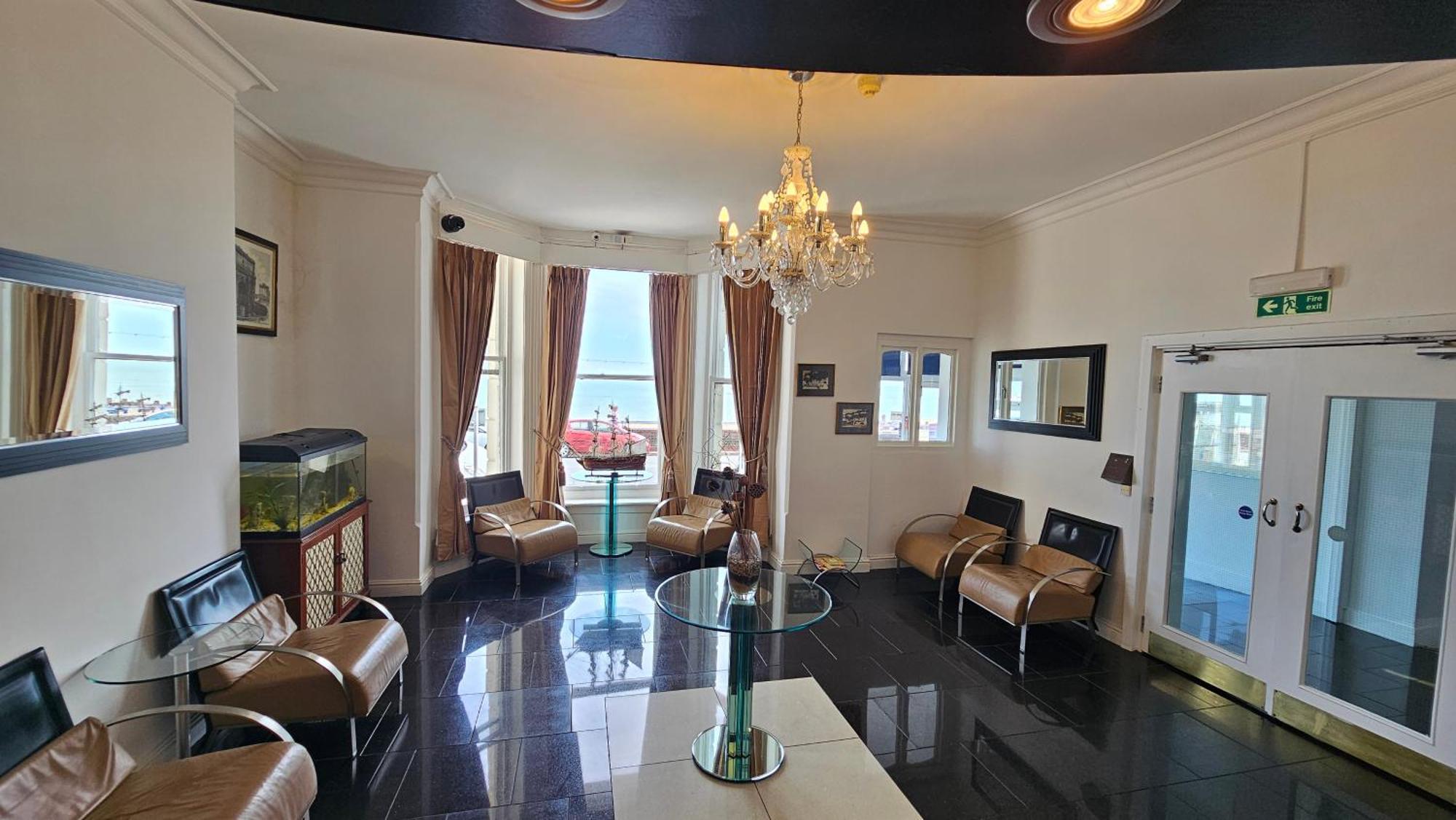 The Hotel 3*