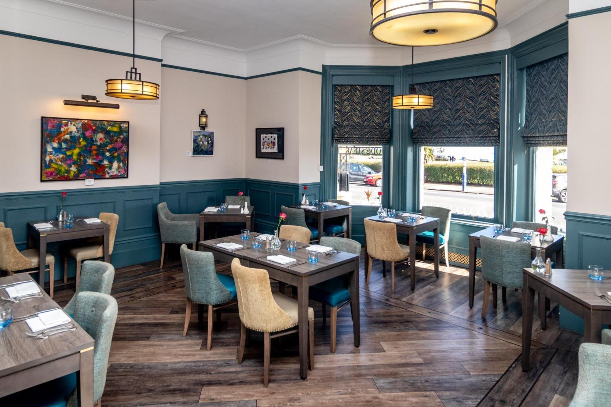 The Lansdowne,
