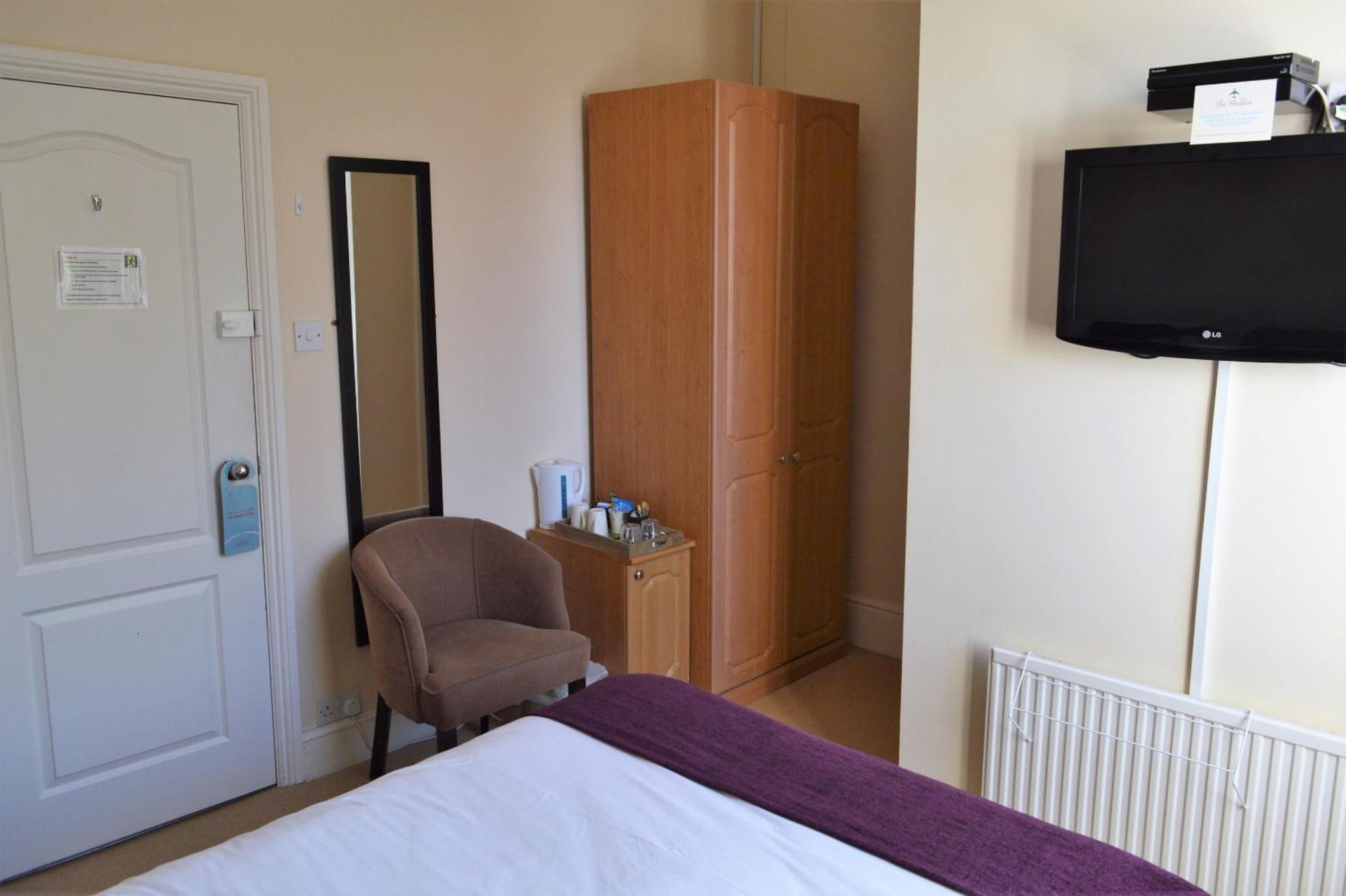 Bed & Breakfast The Sheldon - Free Private Parking Eastbourne