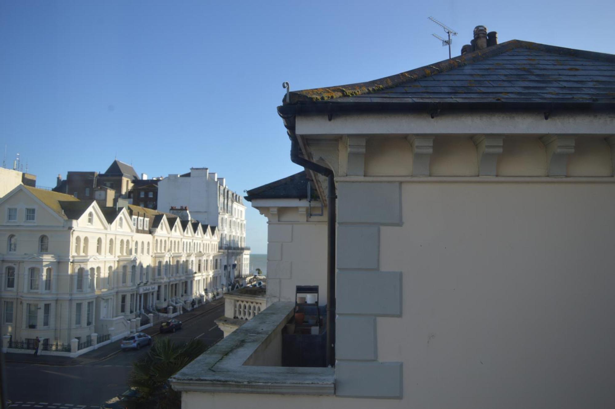 The Sheldon - Free Private Parking Bed & Breakfast Eastbourne