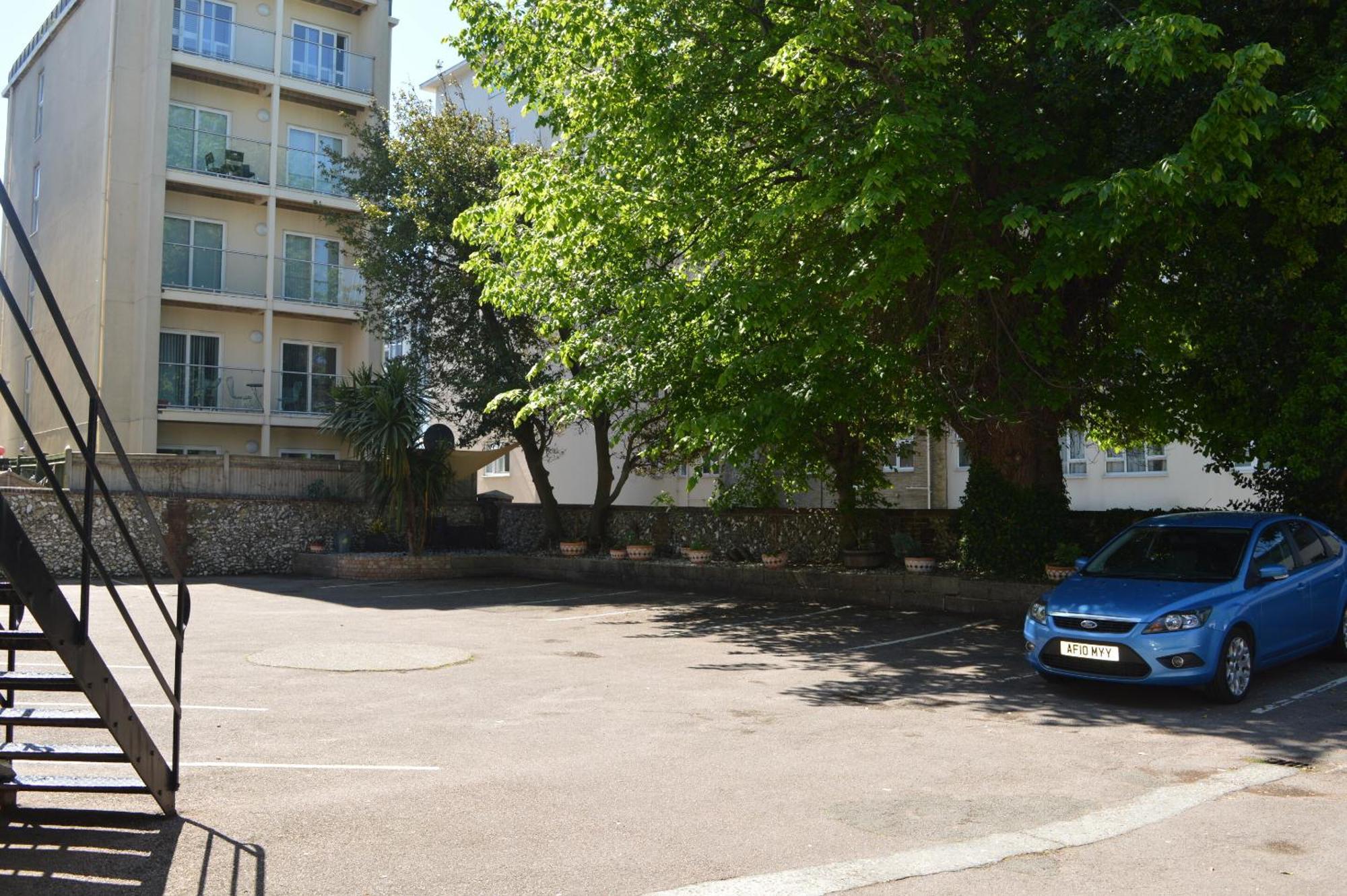 The Sheldon - Free Private Parking Bed & Breakfast Eastbourne