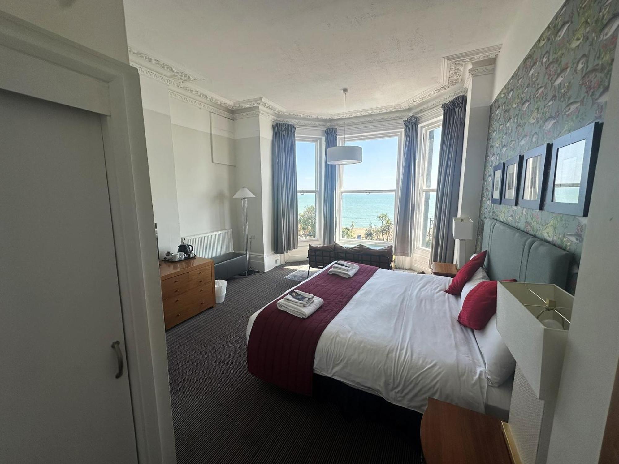 Oyo West Rocks Townhouse 3* Eastbourne