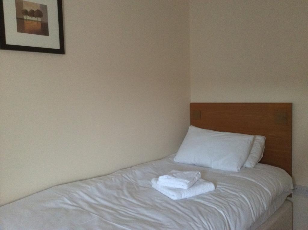 Sterling Hotel
