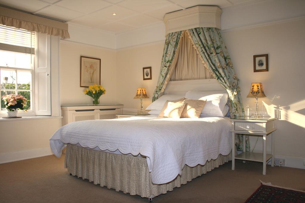 Bed & Breakfast Ocklynge Manor 5*