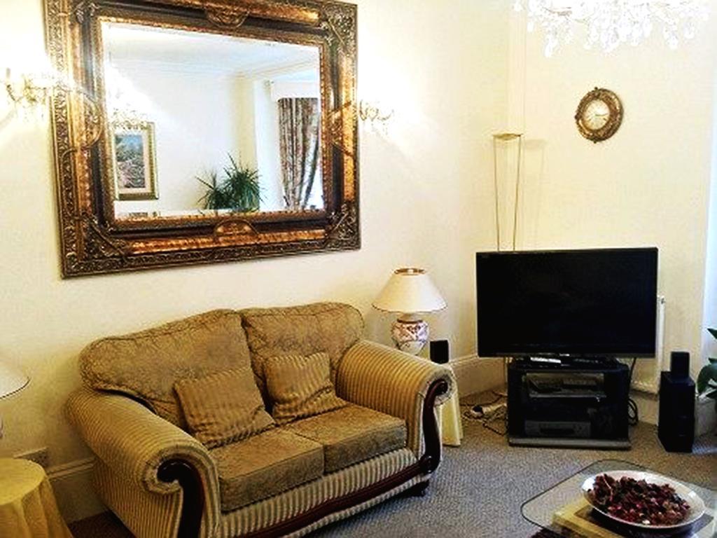 Hotel Savoy Court Eastbourne