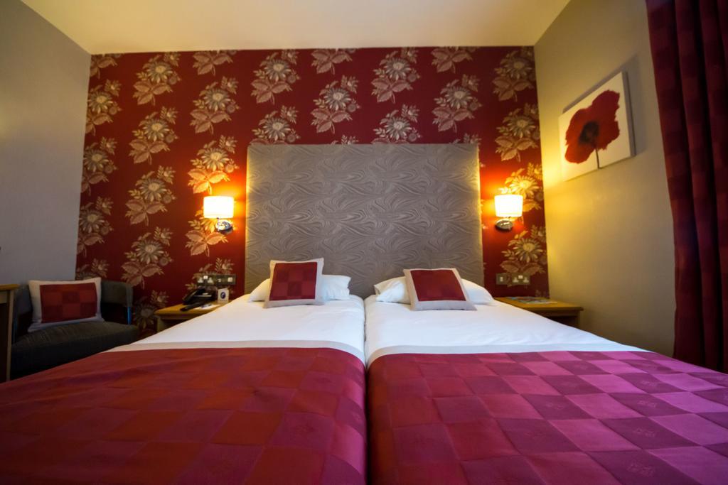 Western York House 3*