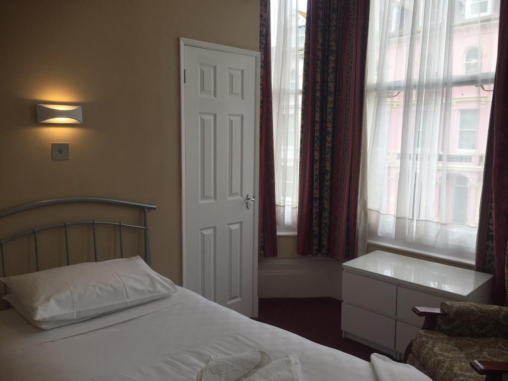 Hadleigh Hotel Eastbourne