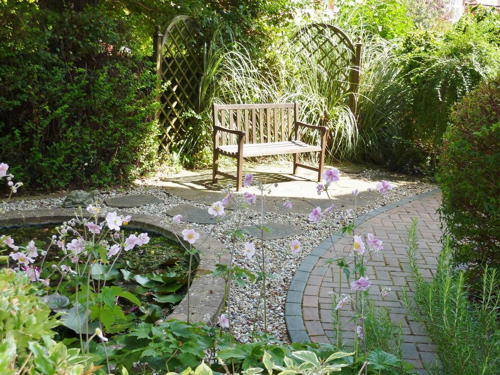 The Manse 3* Eastbourne