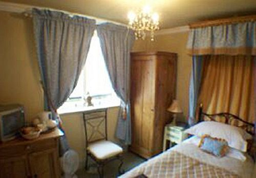 & Victoria 5* Eastbourne