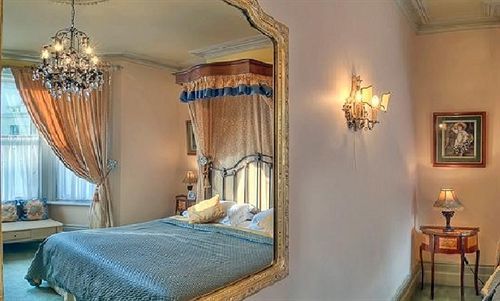 Guest house & Victoria
