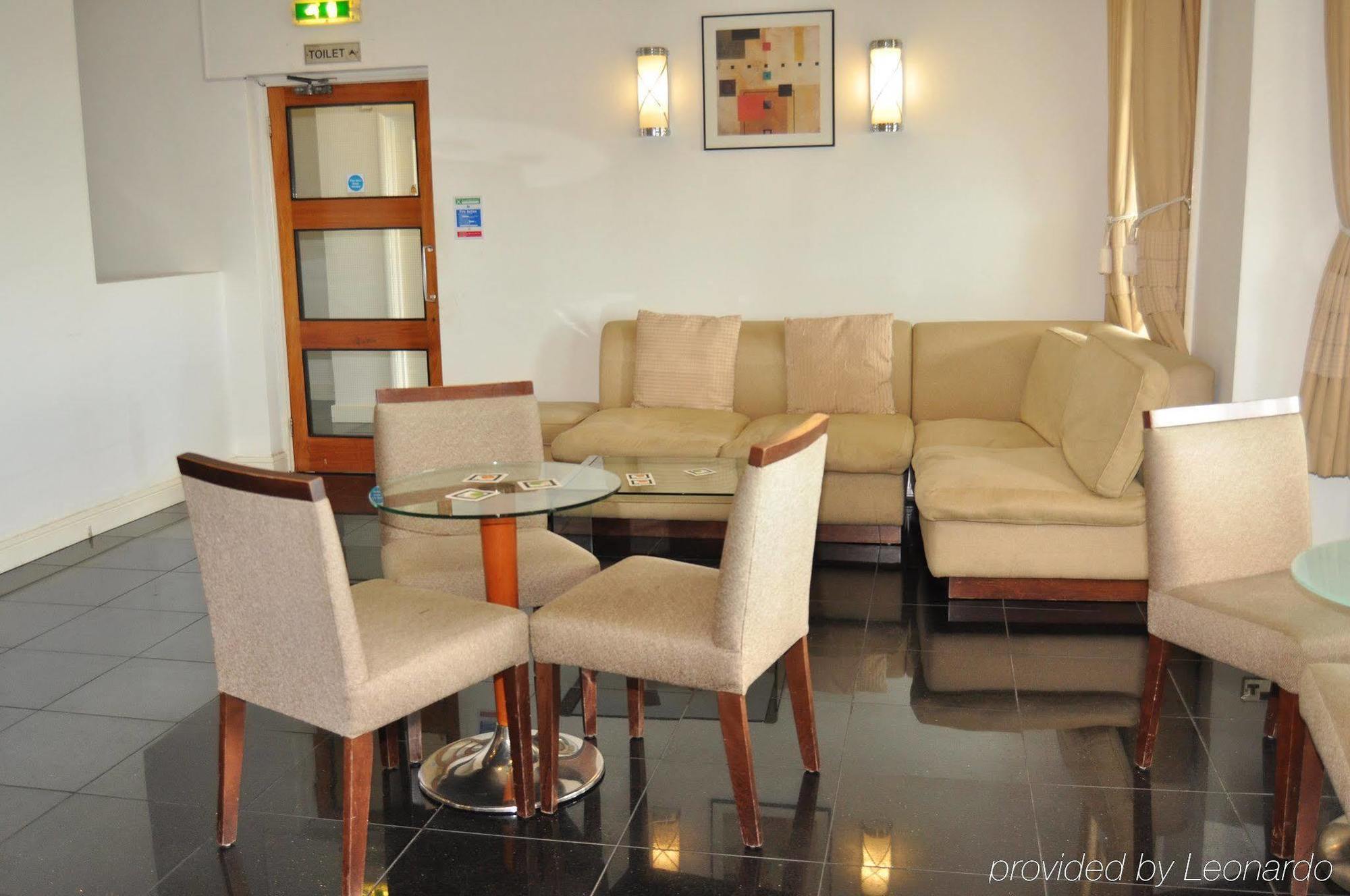 Hotel The