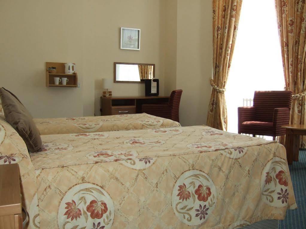 Imperial 3*