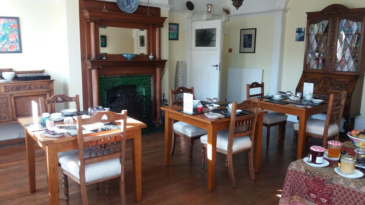 The Manse 3*