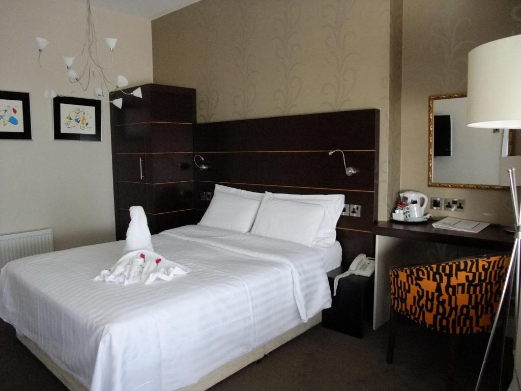 Waterside Boutique Hotel